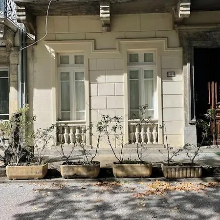 La Maison Doree A Luchon *
